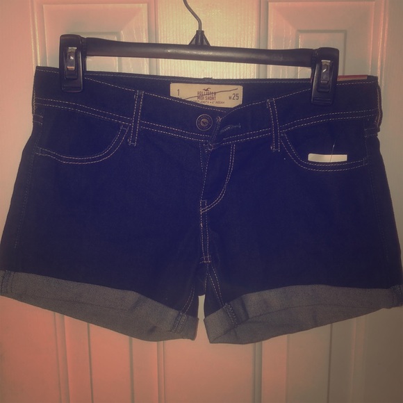 Hollister Midi Short (never worn) - Picture 1 of 3